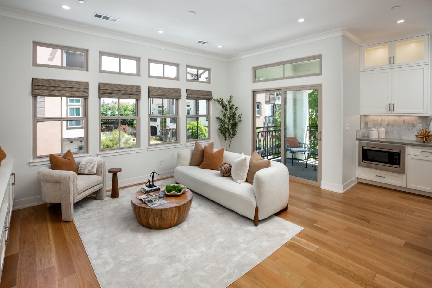 2350 Toledo Terrace