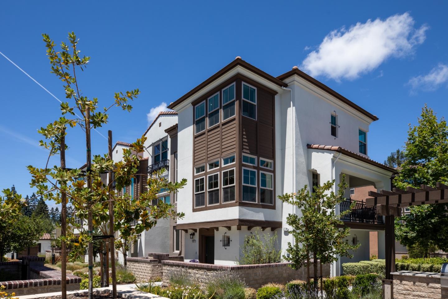 2350 Toledo Terrace