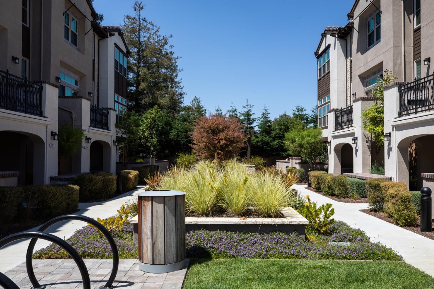 2350 Toledo Terrace