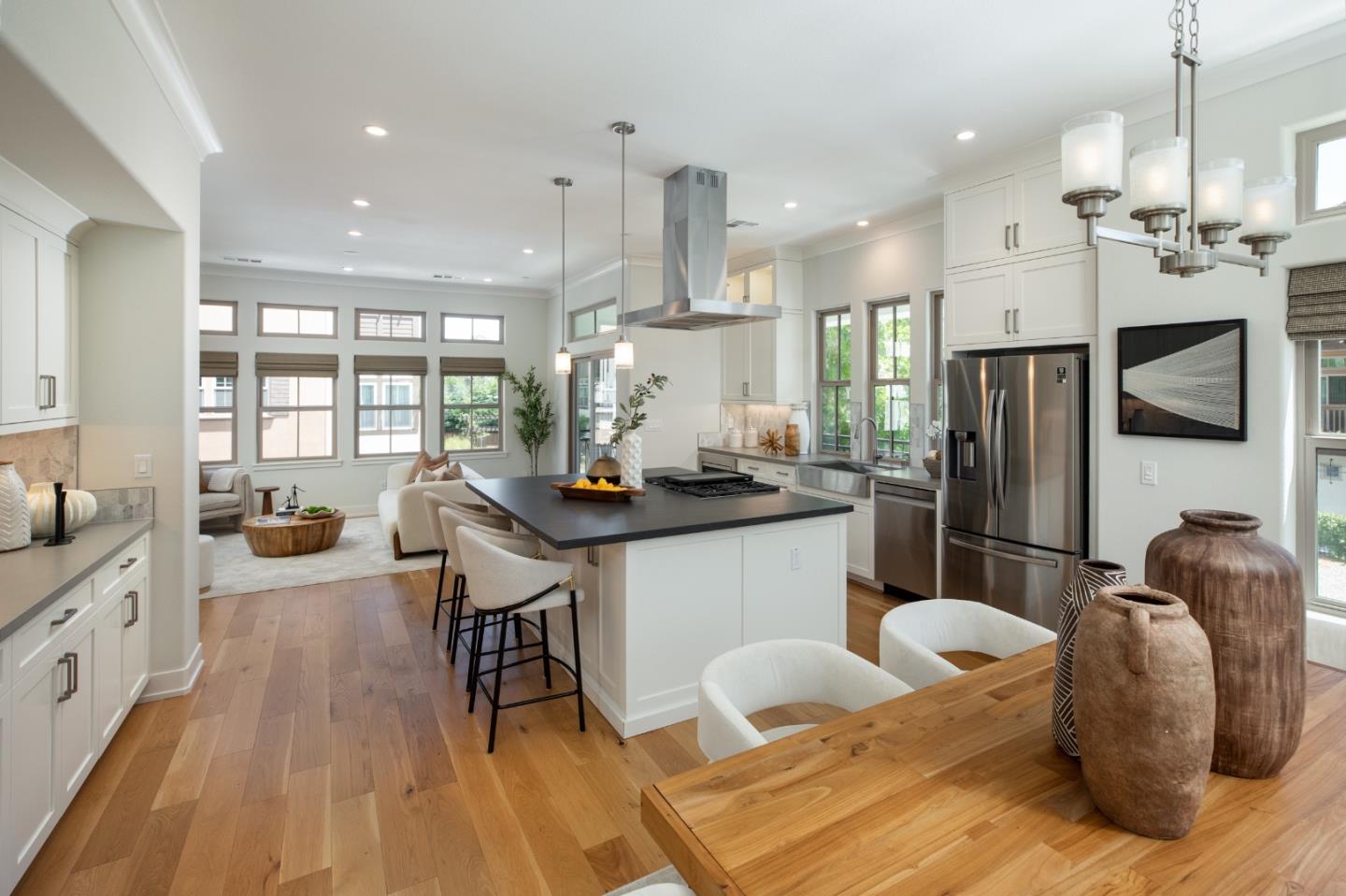 2350 Toledo Terrace