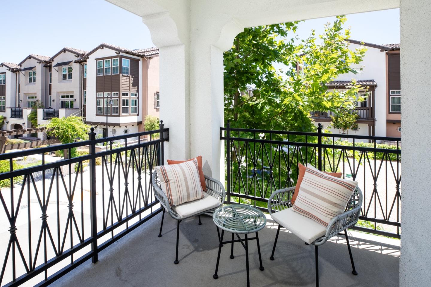 2350 Toledo Terrace