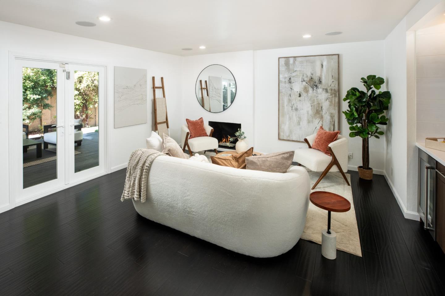 3594 Sunnymead Court