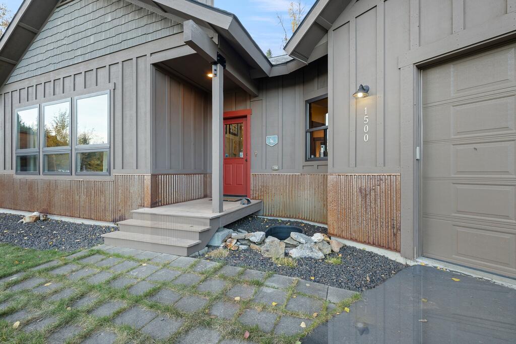 1500 Dragonfly Loop, McCall