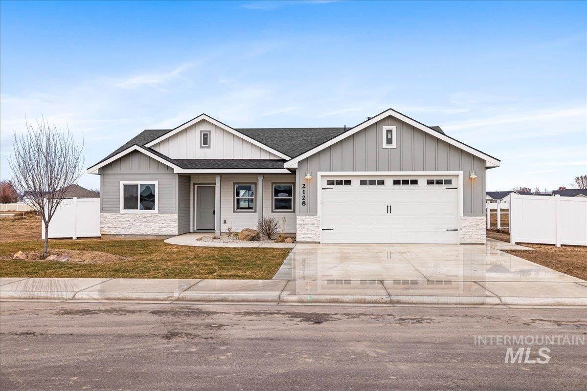 2128 Justine Ct