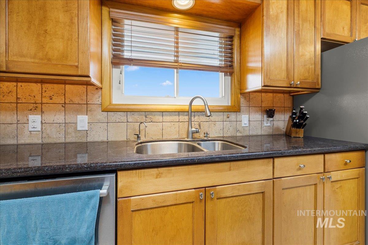 2615 Dorman