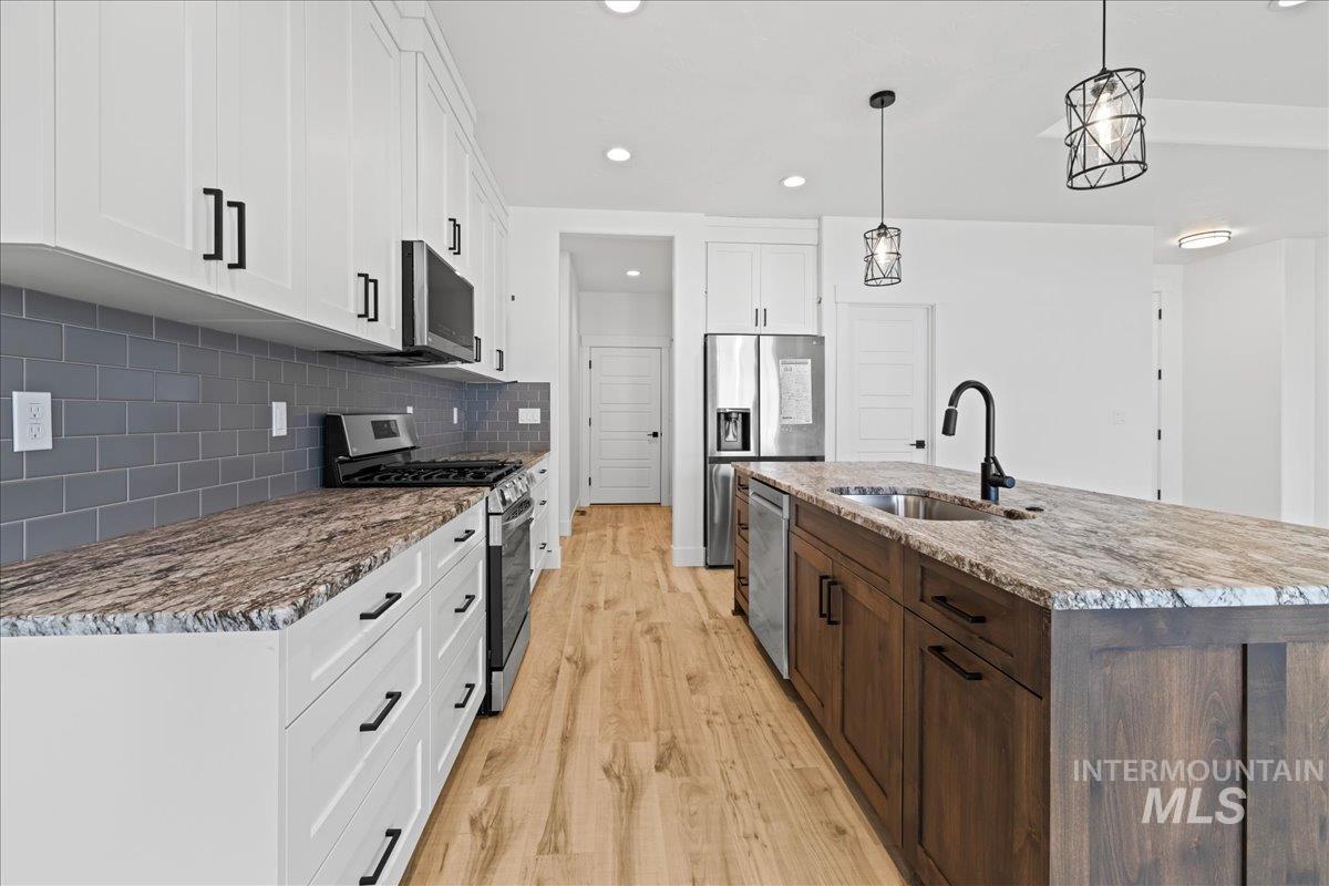 2177 Austin