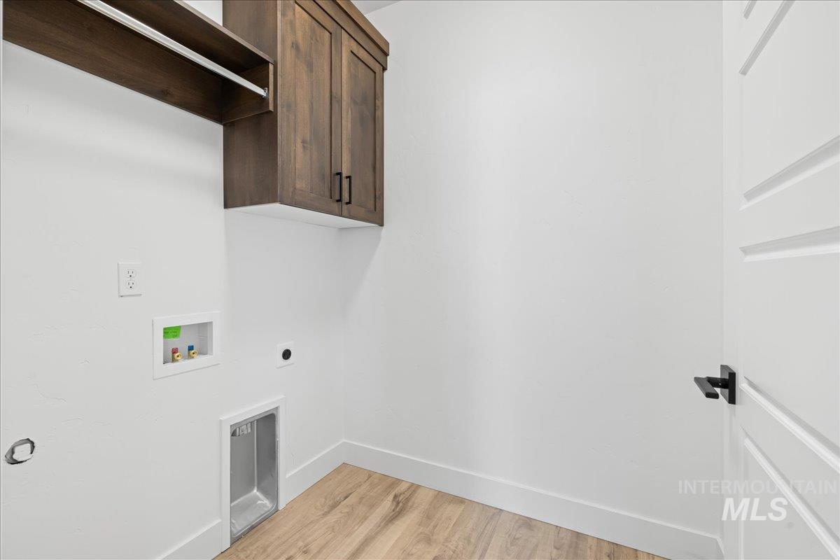 2177 Austin