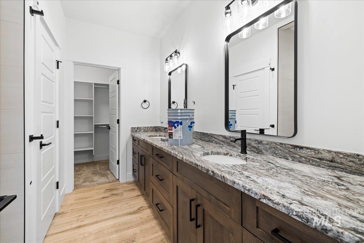 2177 Austin