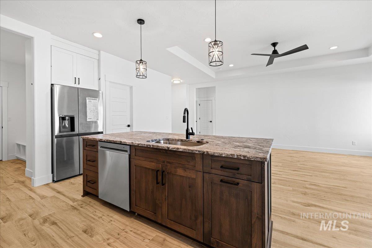 2177 Austin