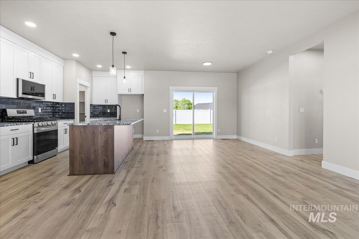 1210 NW 20th