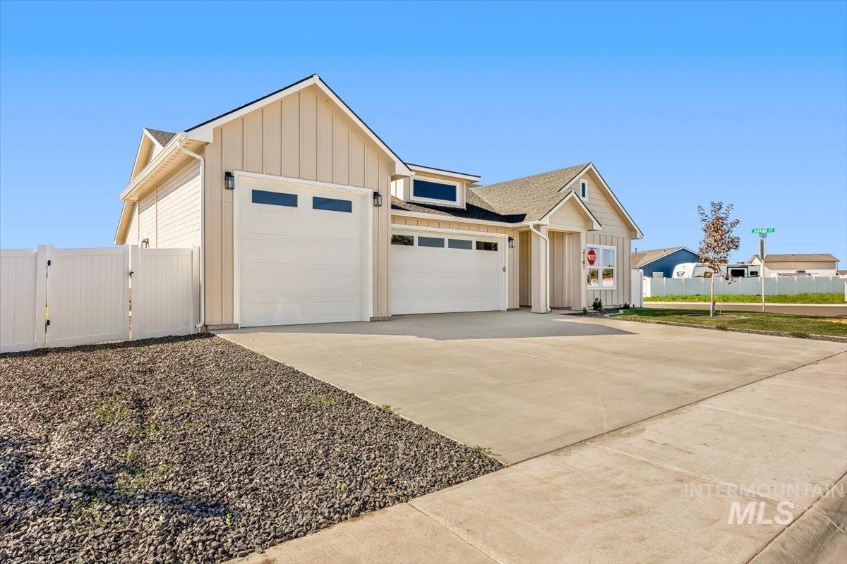 2161 Austin