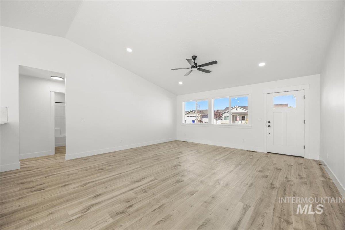 2127 Justine Ct