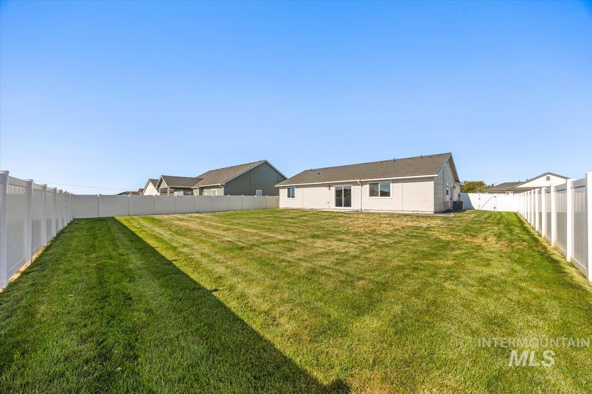 2127 Justine Ct