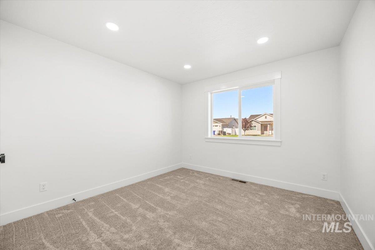 2127 Justine Ct
