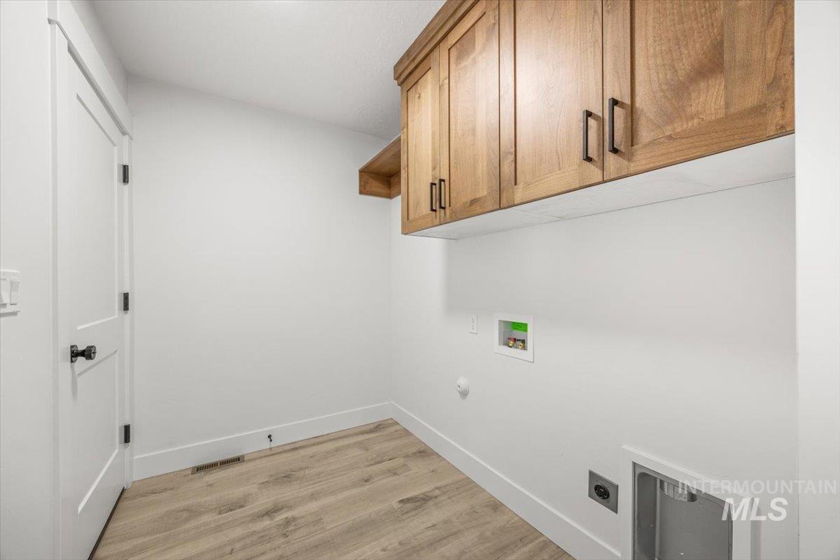 2127 Justine Ct
