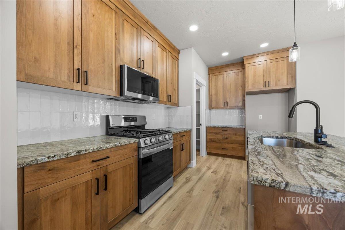 1204 NW 20th