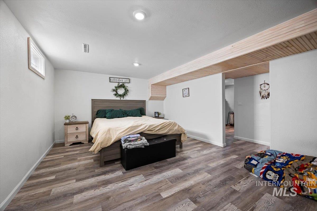 2815 Center