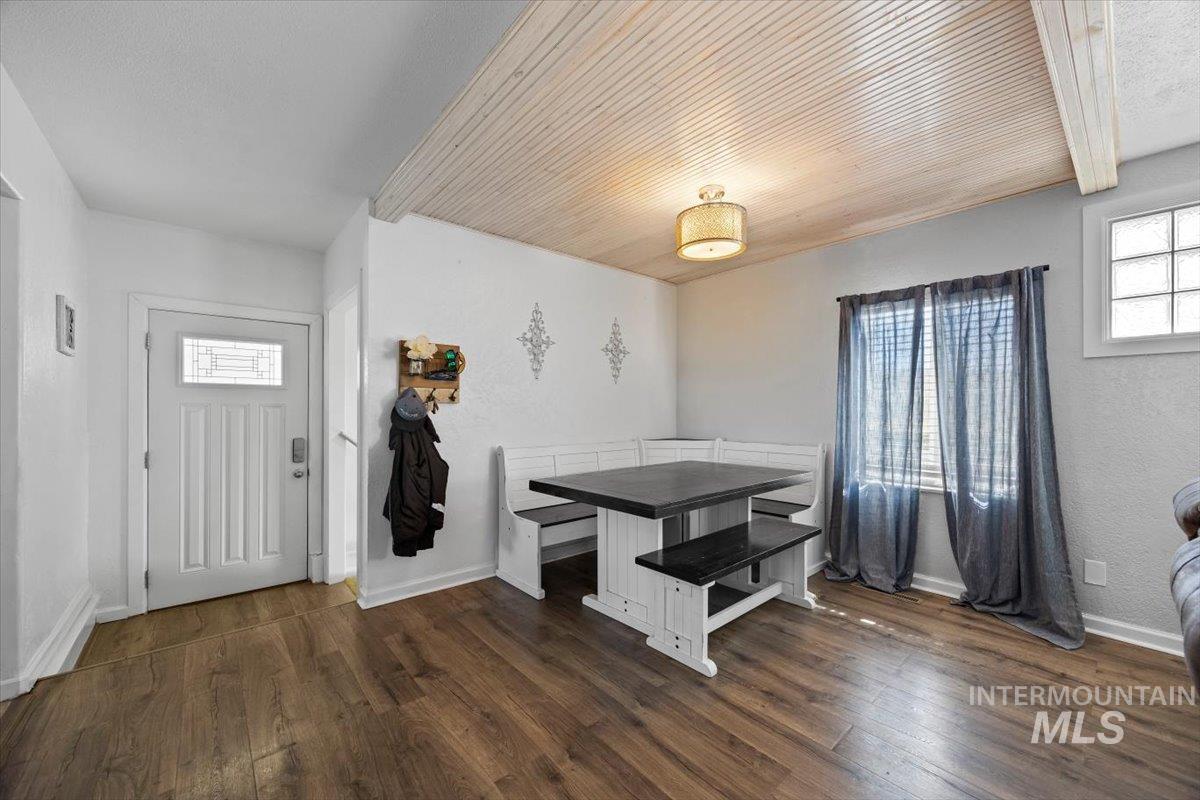 2815 Center