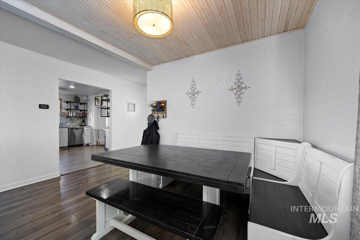 2815 Center