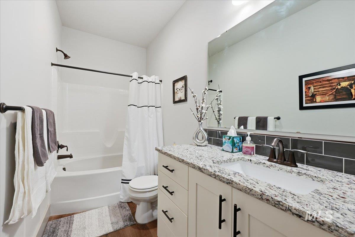 444 Blacksmith Ave