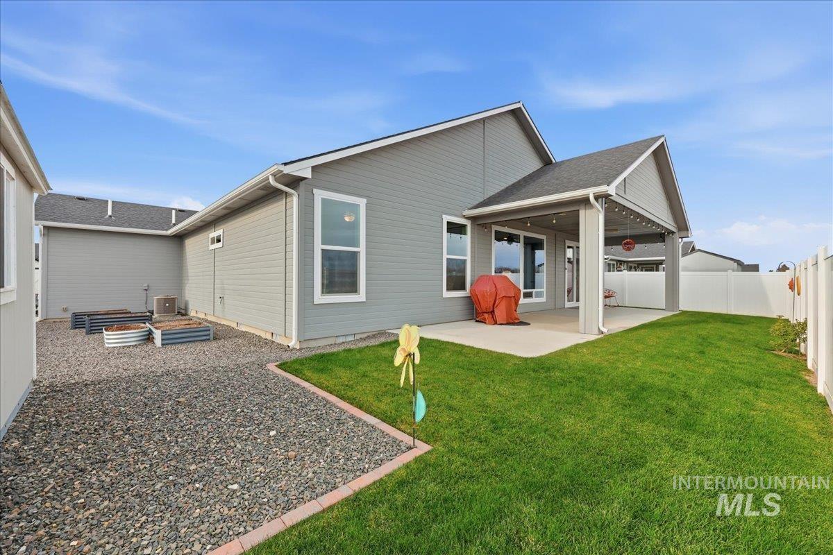 444 Blacksmith Ave