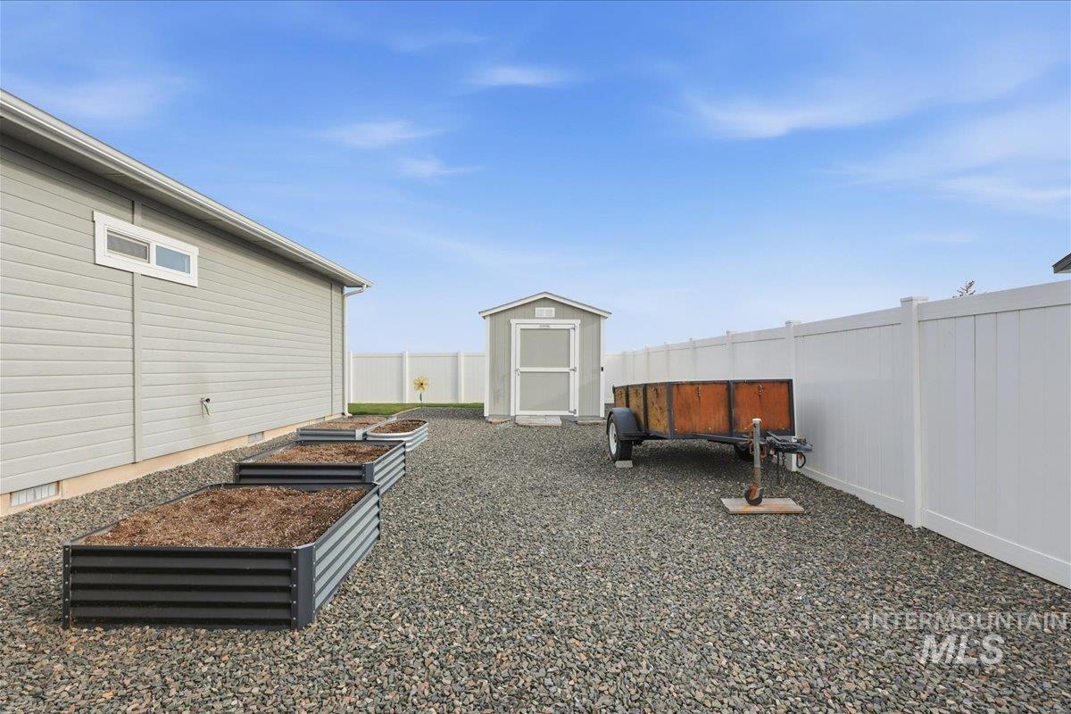 444 Blacksmith Ave