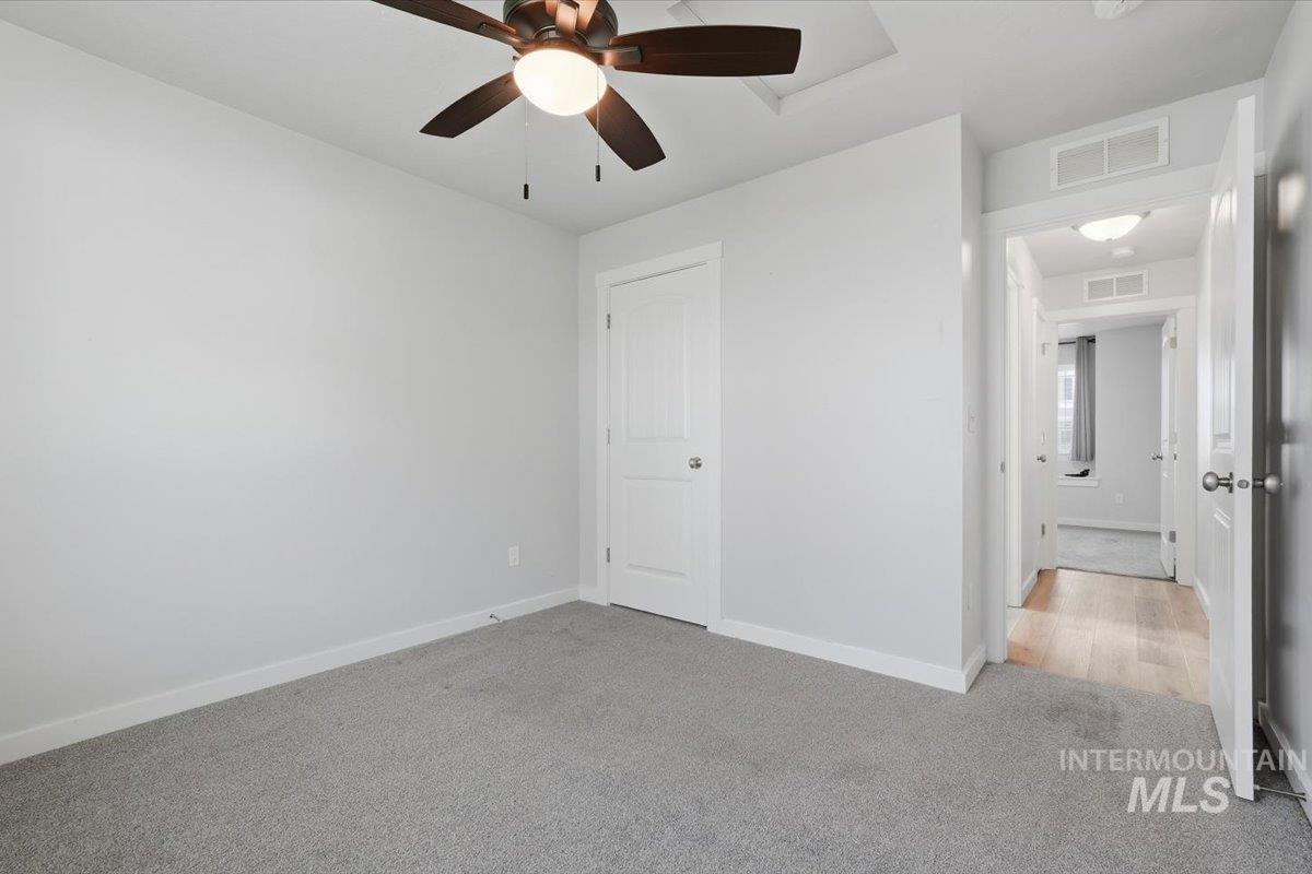 260 Stagecoach Ave