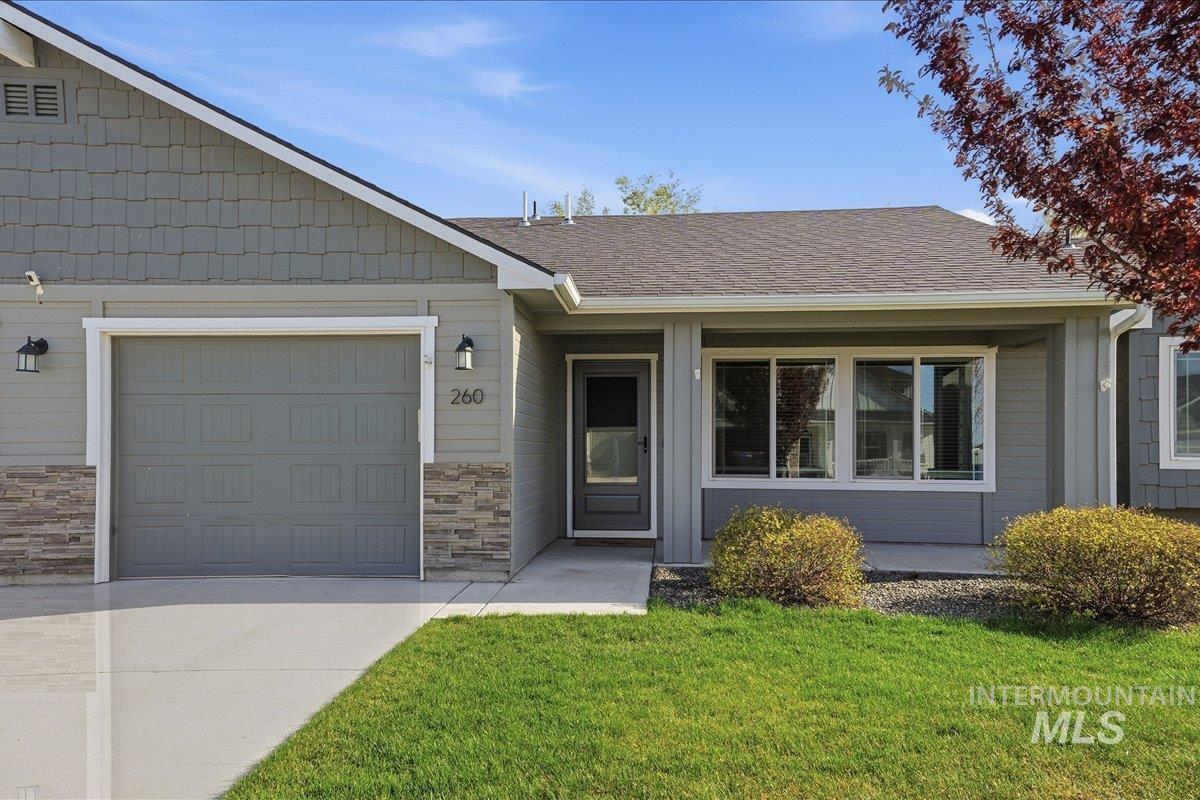 260 Stagecoach Ave