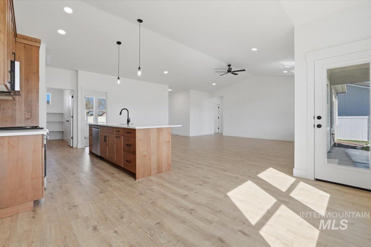 2175 Austin Way