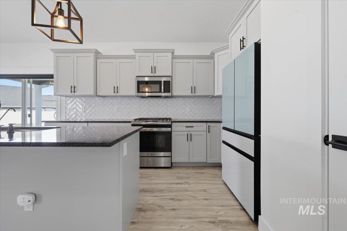 3129 Sepulveda