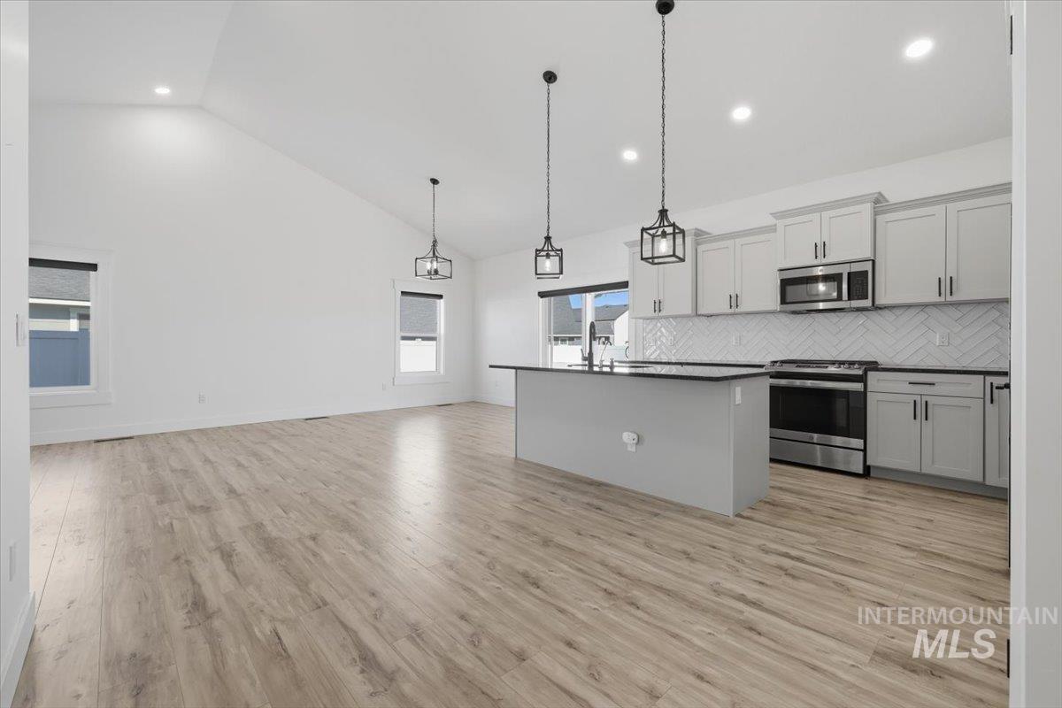 3129 Sepulveda