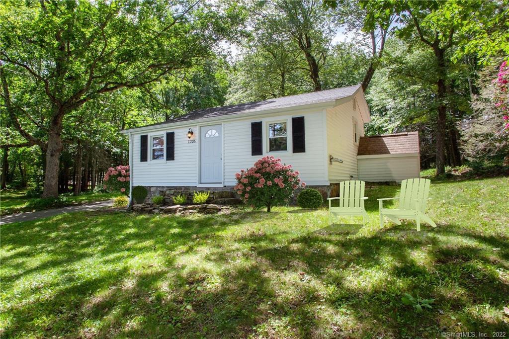 1226 Cedar Swamp Road