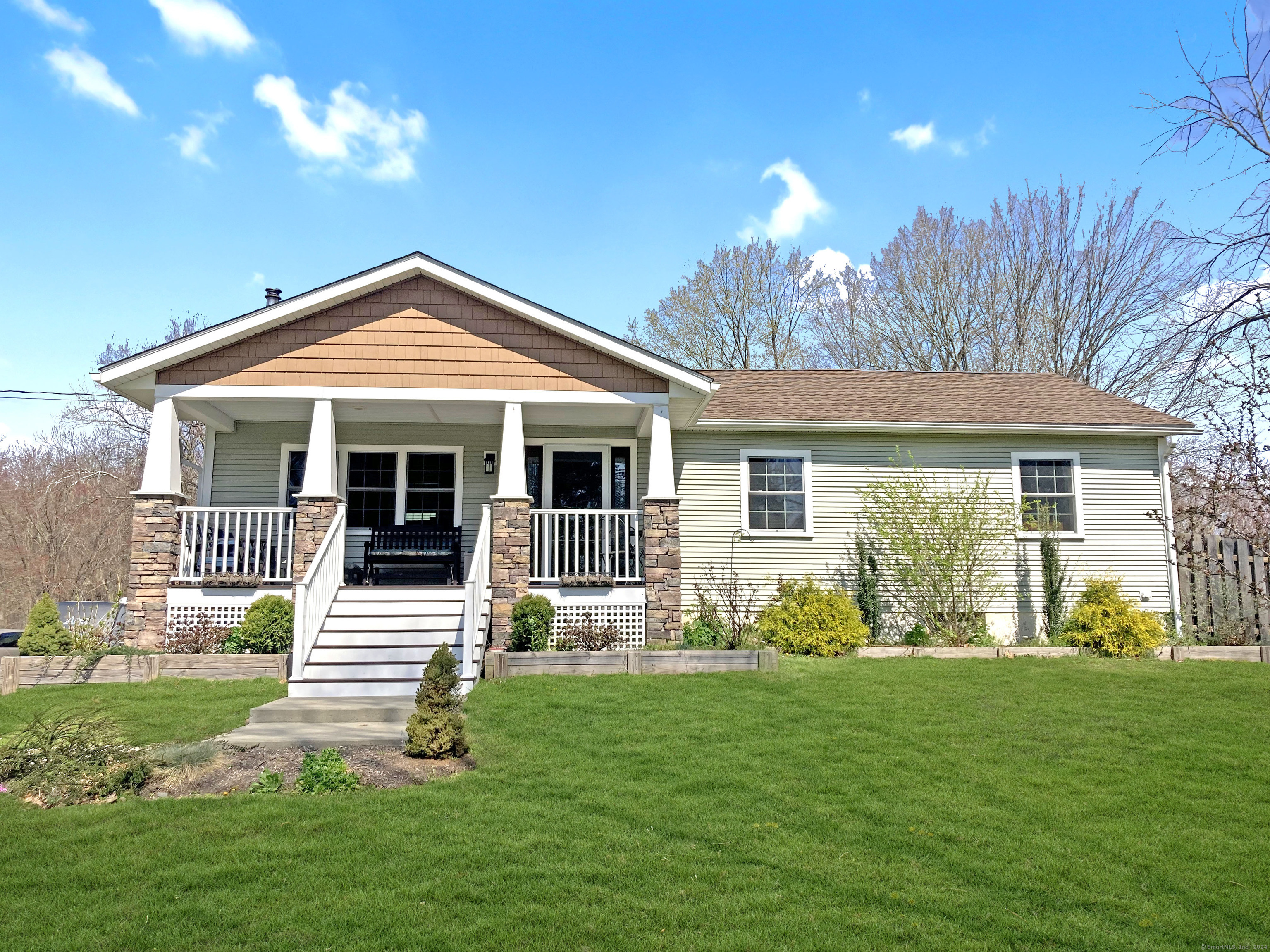 666 Trumbull Highway