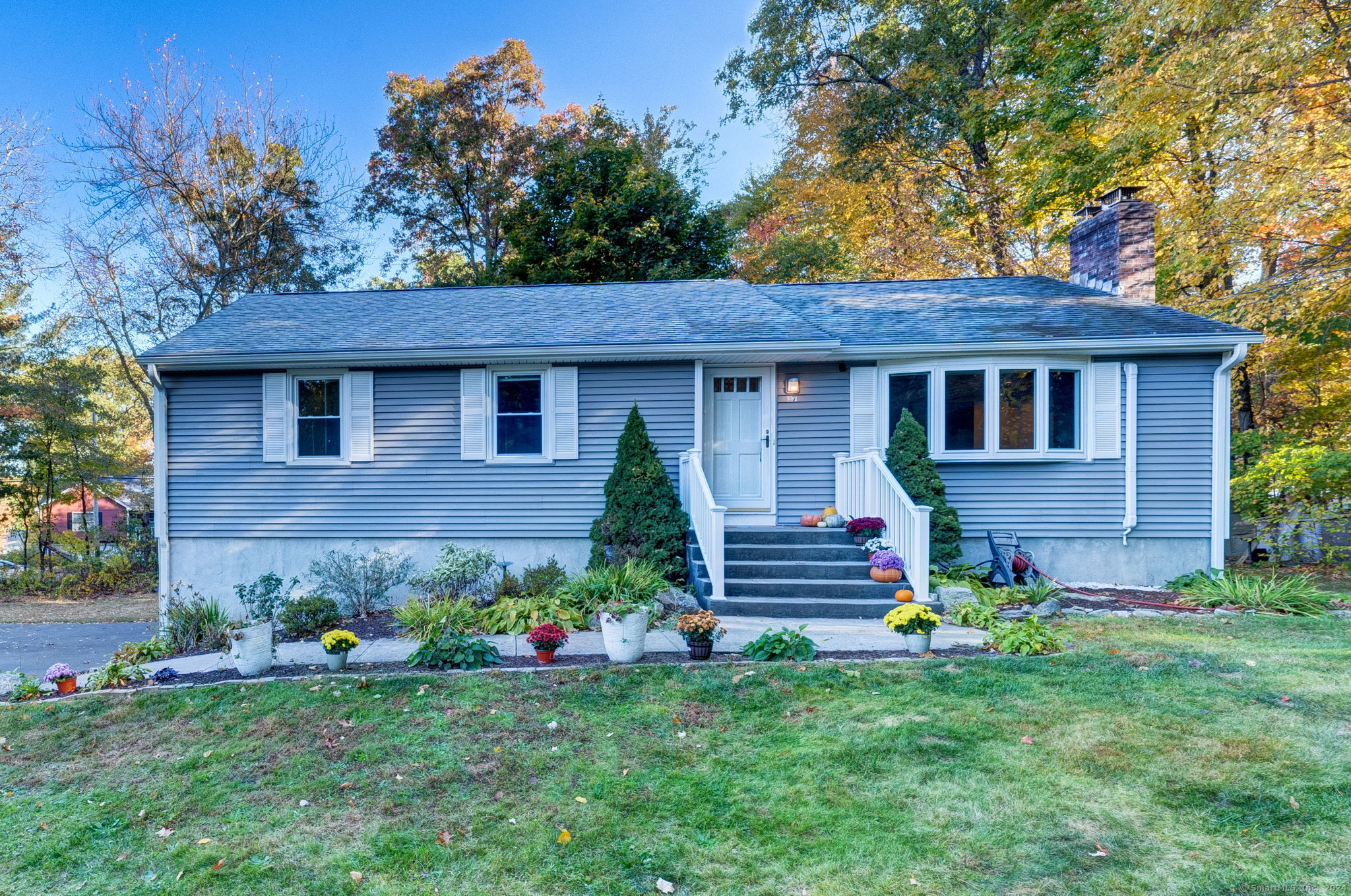 37 Bolton Center Road