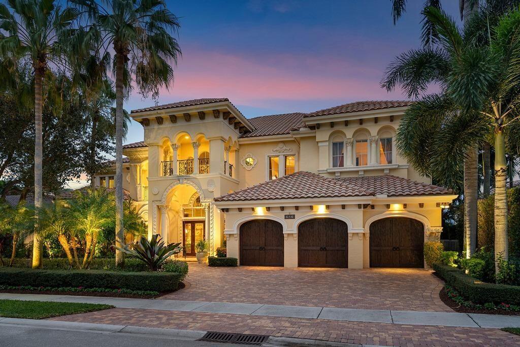 686 Hermitage Circle