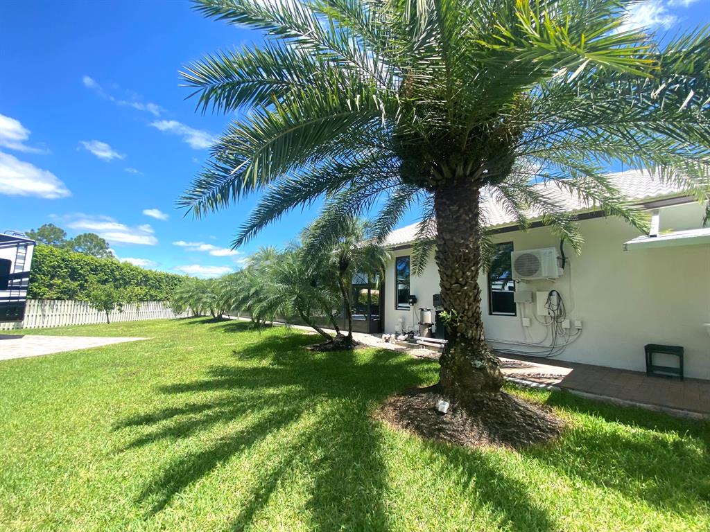 14977 Key Lime Boulevard