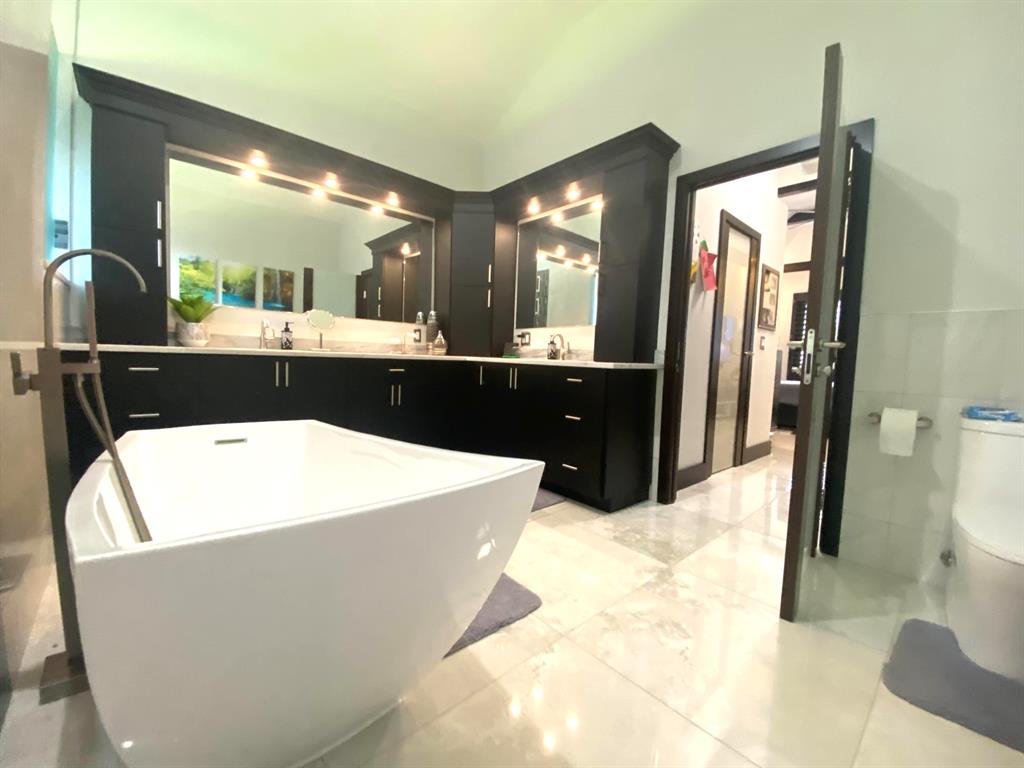 14977 Key Lime Boulevard