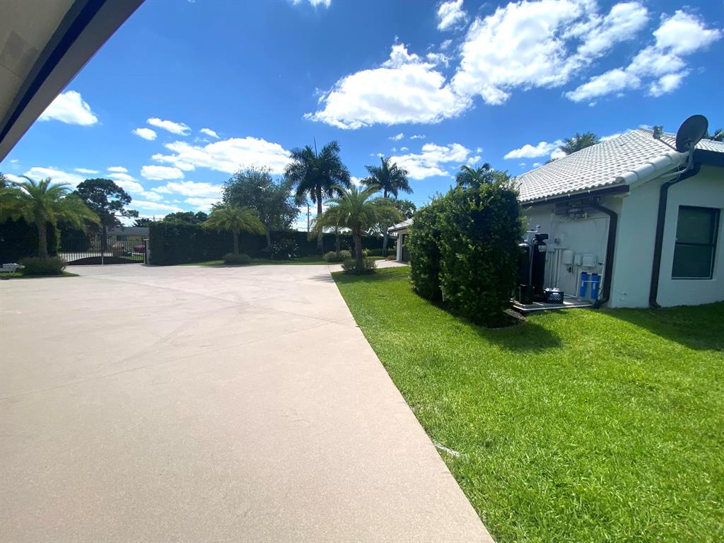 14977 Key Lime Boulevard