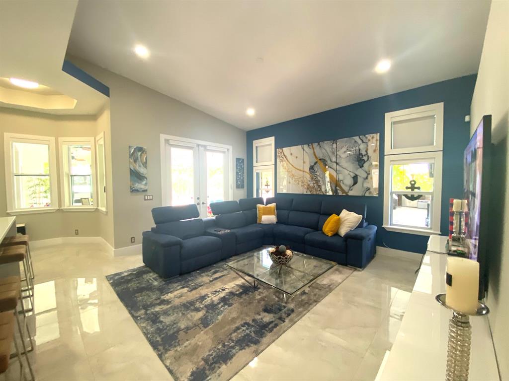 14977 Key Lime Boulevard