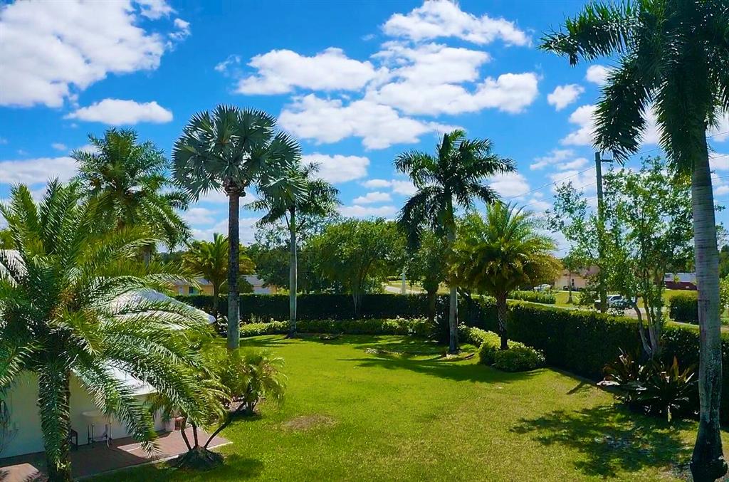 14977 Key Lime Boulevard