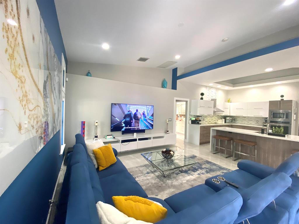 14977 Key Lime Boulevard