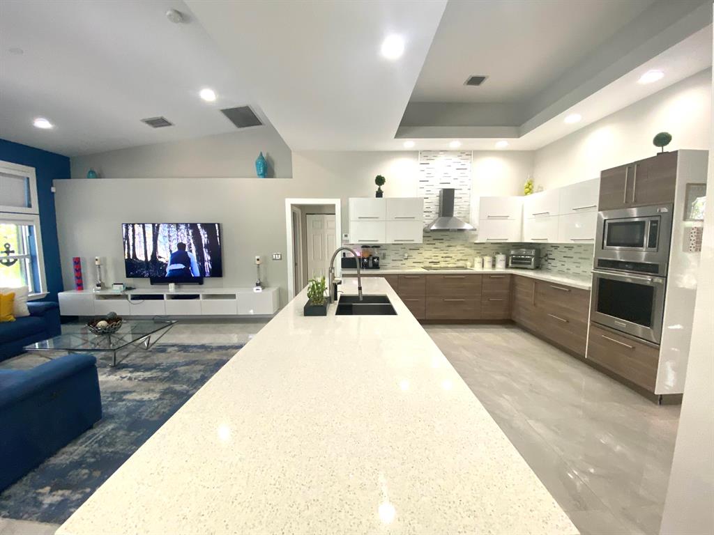 14977 Key Lime Boulevard