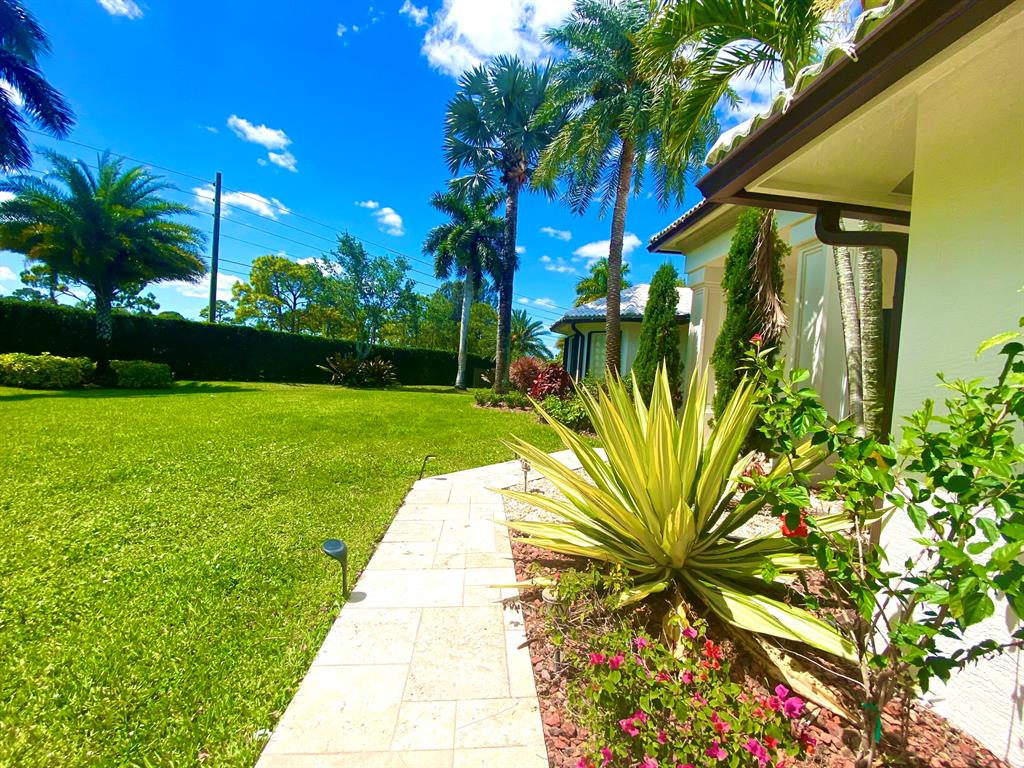 14977 Key Lime Boulevard