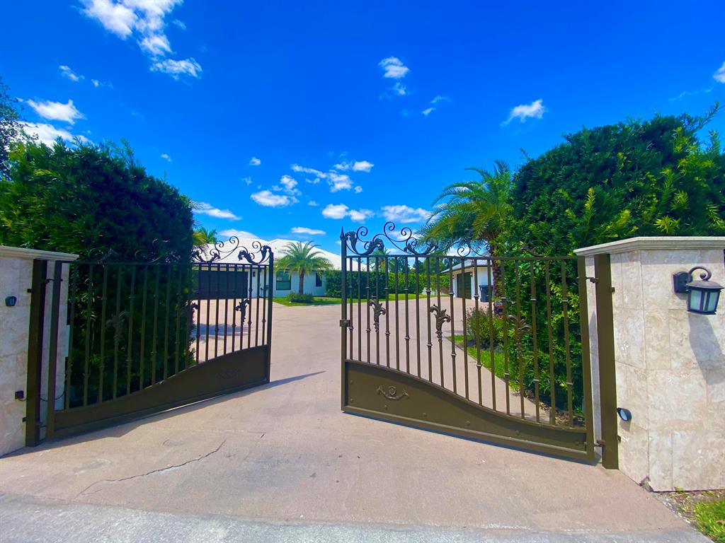 14977 Key Lime Boulevard