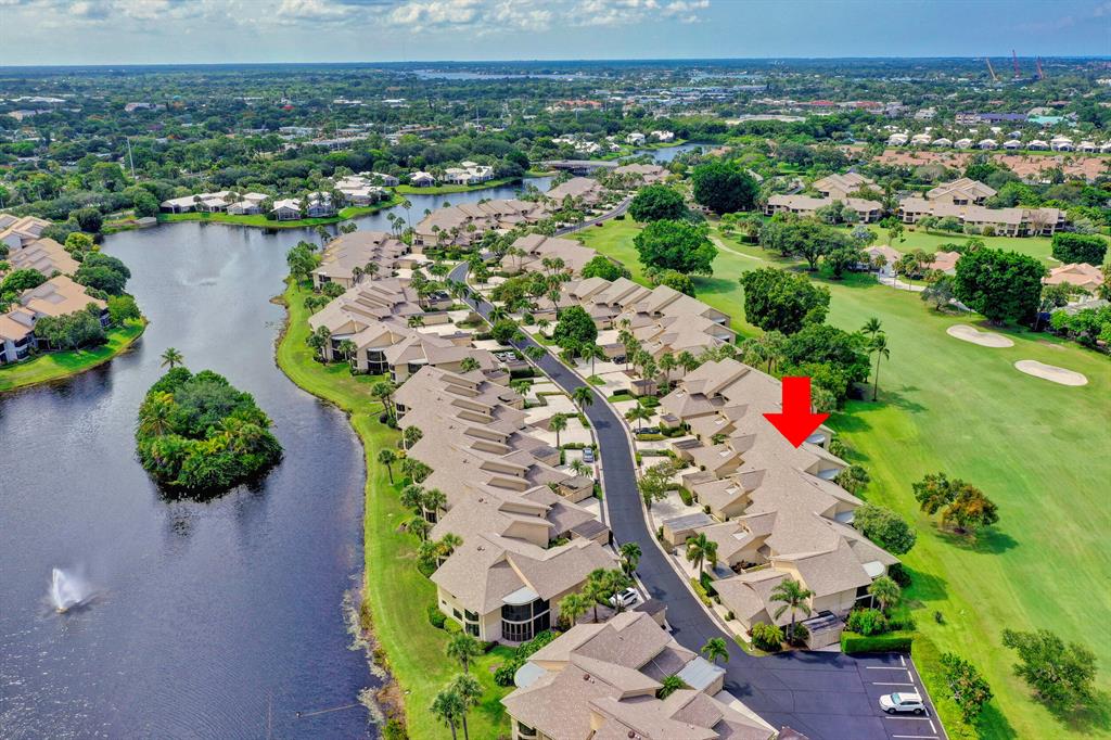 16914 Waterbend Drive Unit: 270