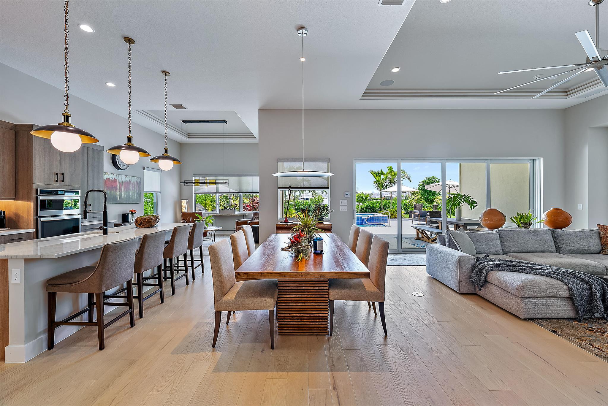 9171 Crestview Circle