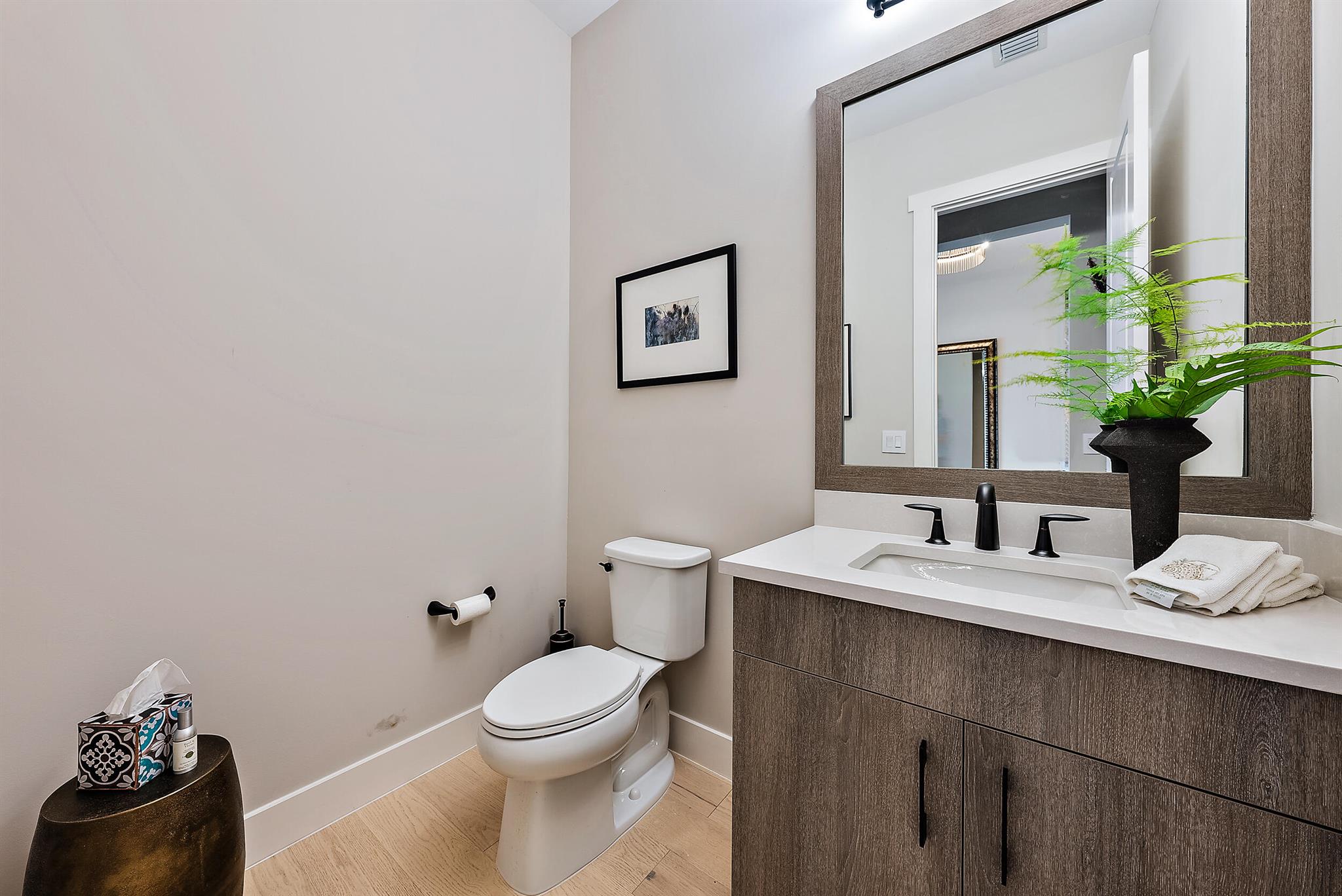 9171 Crestview Circle