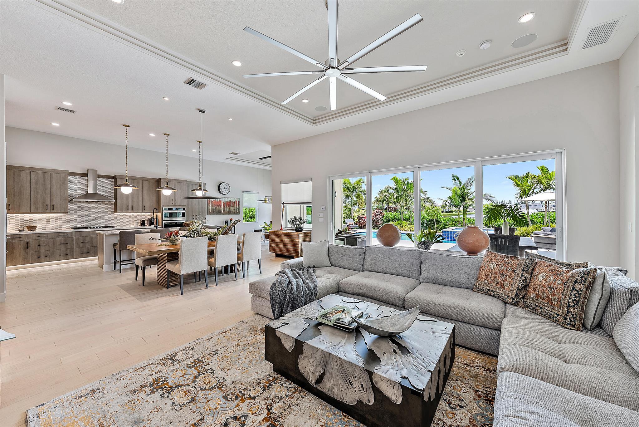 9171 Crestview Circle