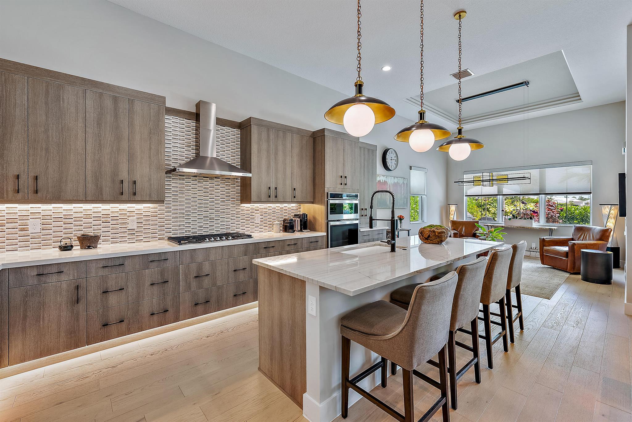 9171 Crestview Circle