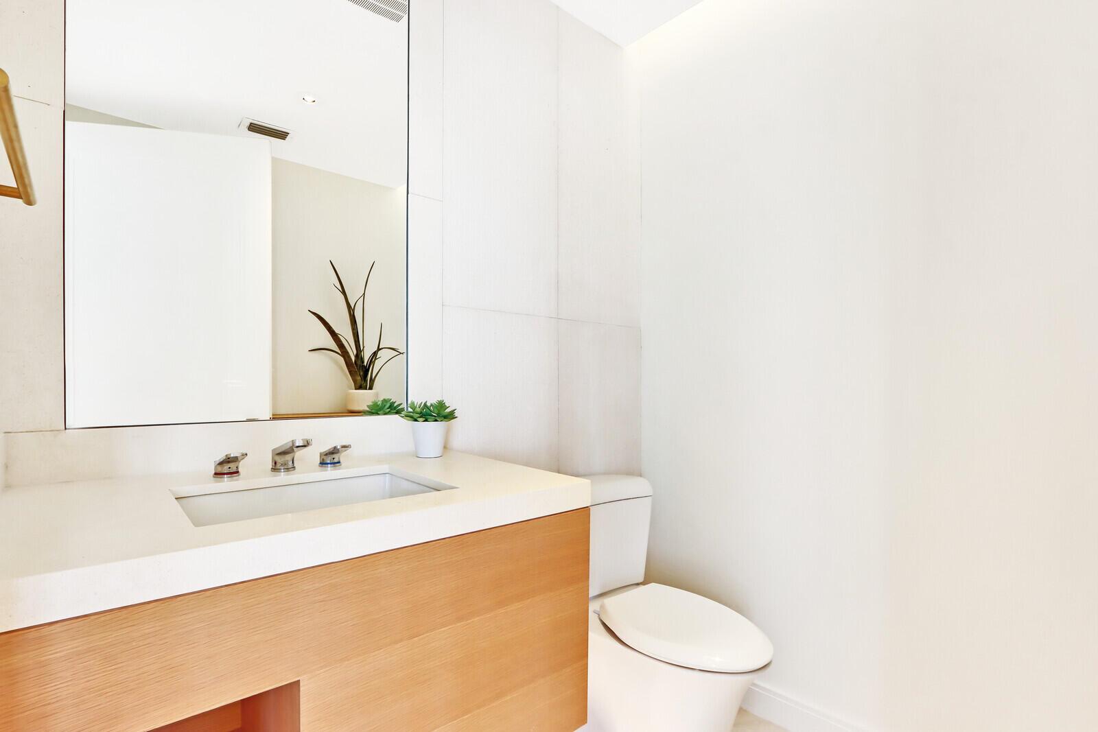 3550 S Ocean Boulevard Unit: 7e